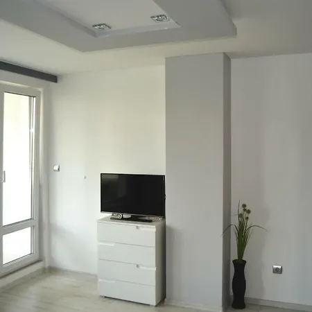 Апартамент Grey Варна